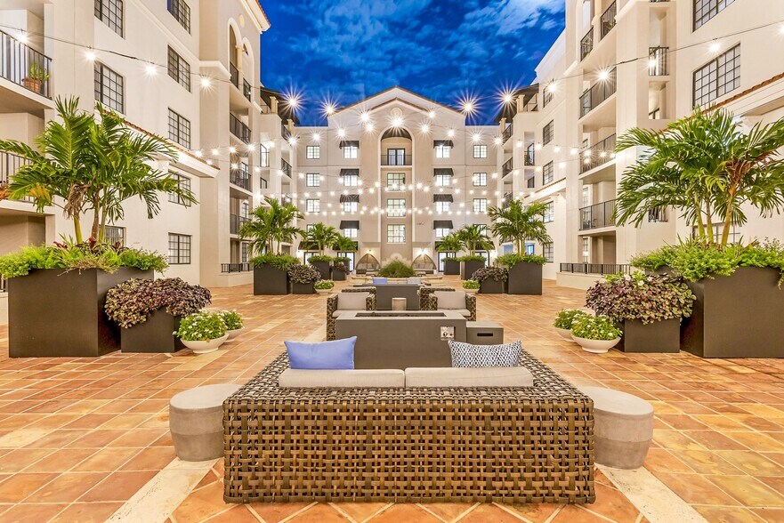 More Photos Of 353-383 Aragon Ave, Coral Gables Apartments For Lease