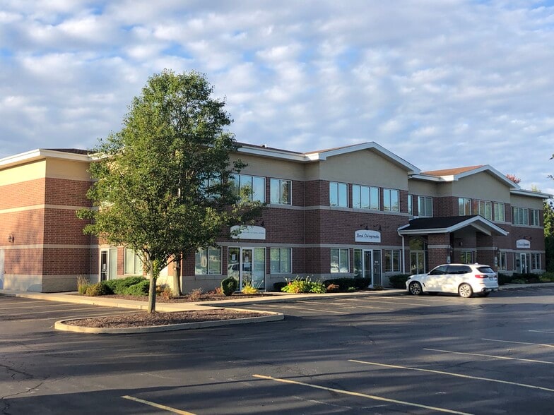 More Photos Of 2172 Blackberry Dr, Geneva Medical For Lease