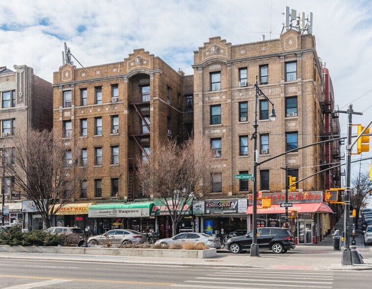 Primary Photo Of 2359 Grand Concourse, Bronx Apartments For Lease