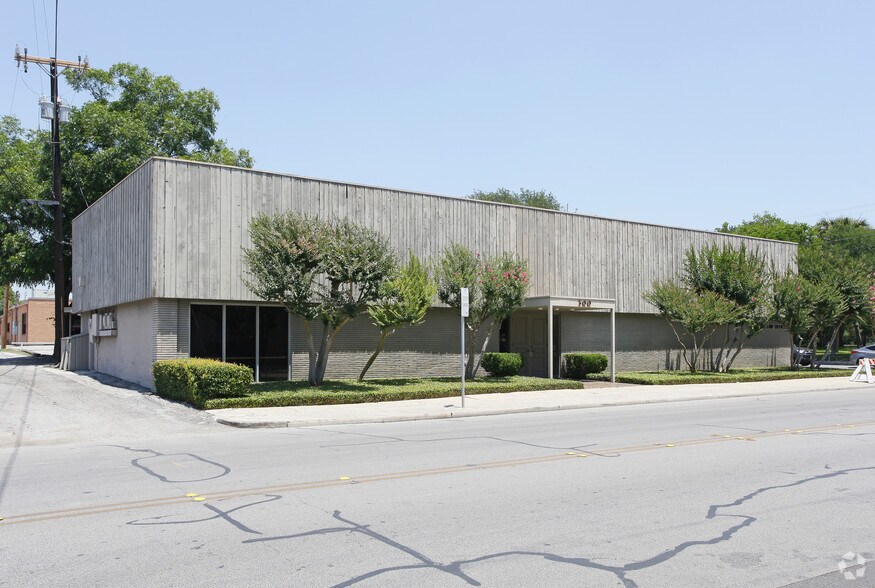 More Photos Of 500 Lexington Ave, San Antonio Office For Lease