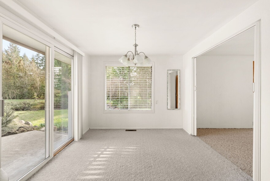 More Photos Of 1480 Rush Rd, Chehalis Office For Sale