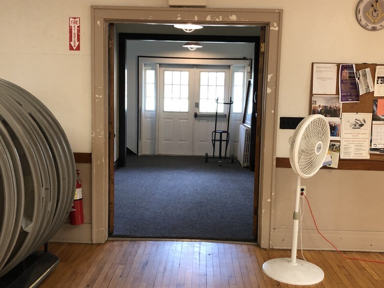 More Photos Of 710 Columbia Tpke, East Greenbush Loft Creative Space For Lease