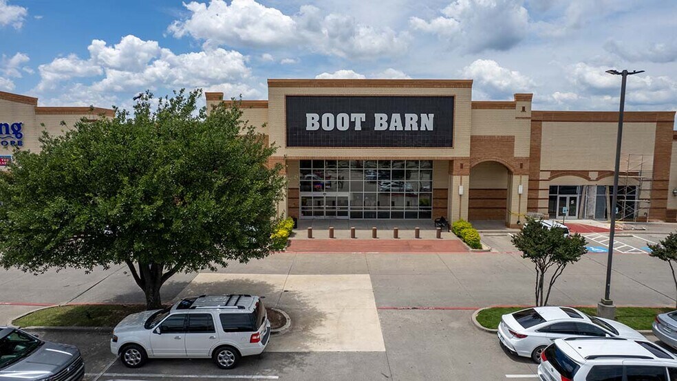 More Photos Of 3190 S Central Expy, McKinney Unknown For Lease