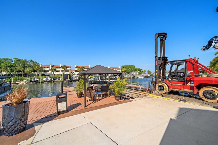 More Photos Of 2400 Bayshore Blvd, Dunedin Marina For Sale