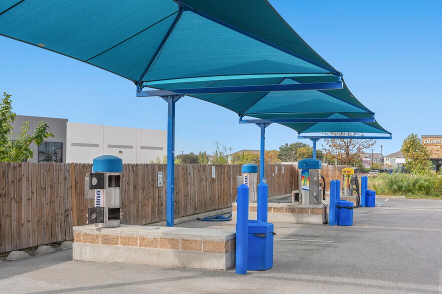 More Photos Of 7535 Bandera Rd, San Antonio Carwash For Sale