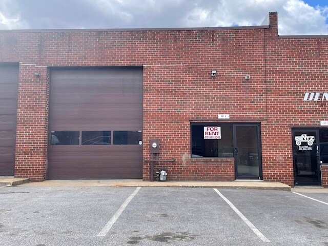 Primary Photo Of 706 Crain Hwy N, Glen Burnie Flex For Lease