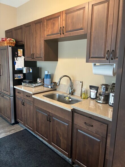 More Photos Of 222 Minnetonka Ave S, Wayzata Storefront Retail Office For Sale