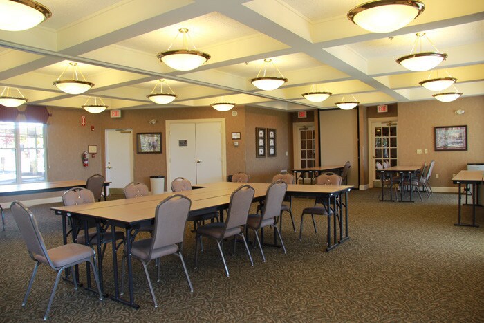 More Photos Of 14707 S Cheshire St, Burton Hotel For Sale