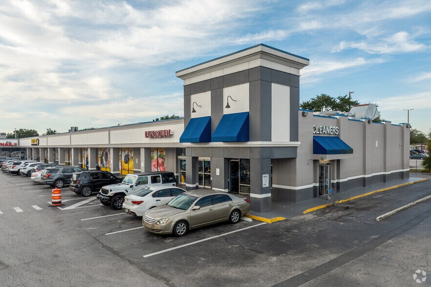 More Photos Of 2332-2398 W Oak Ridge Rd, Orlando Unknown For Lease