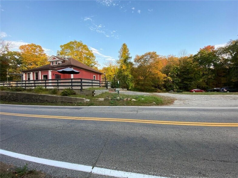 More Photos Of 276 Watch Hill Rd, Cortlandt Manor Restaurant For Lease