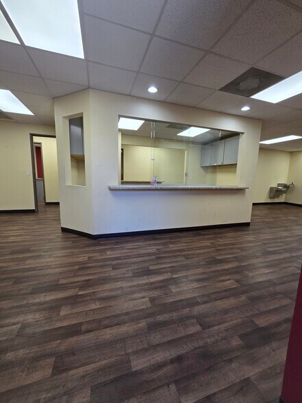 More Photos Of 6344 E Broadway Rd, Mesa Medical For Lease
