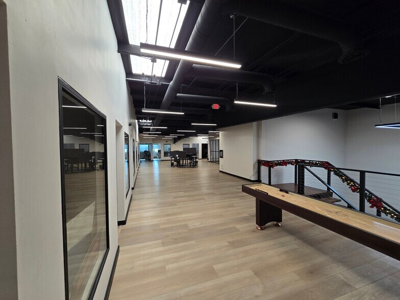 More Photos Of 1041 Eastside Rd, El Paso Warehouse For Sale