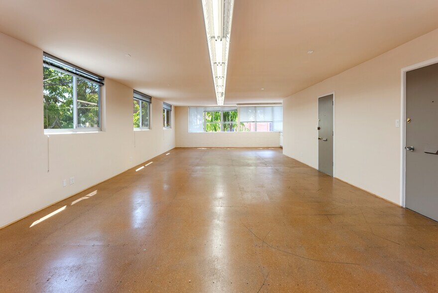 More Photos Of 9024 W Olympic Blvd, Beverly Hills Office For Lease