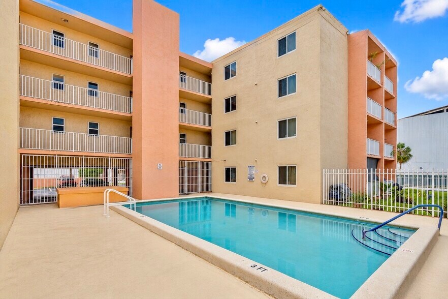 More Photos Of 2400 NW 16th Street Rd, Miami Apartments For Sale