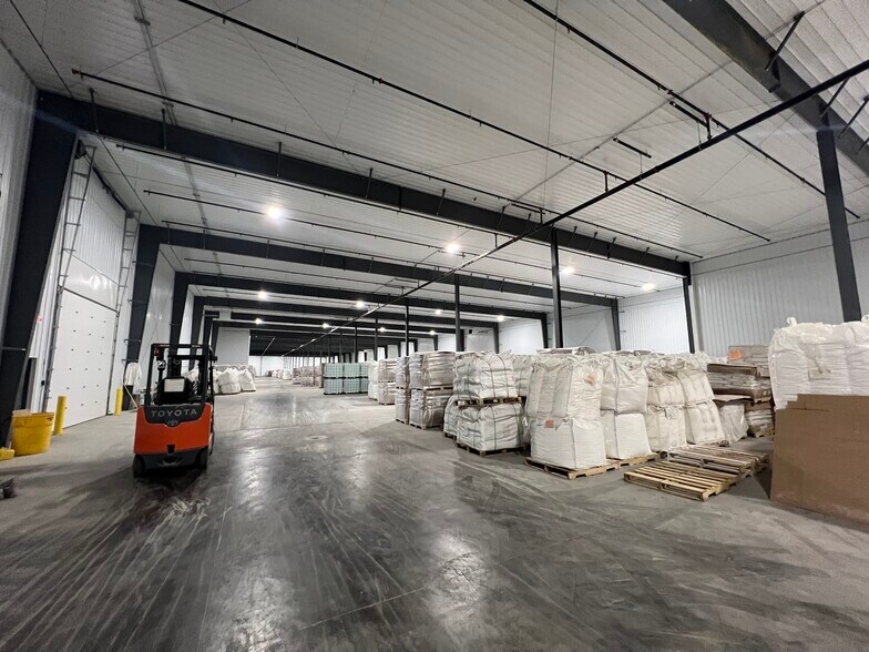 More Photos Of 3915 15th N ave, Fargo Industrial For Lease