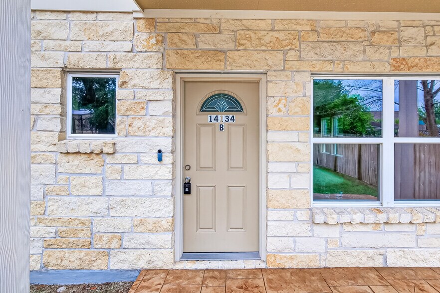 More Photos Of 14134 Packard St, Houston Specialty For Sale