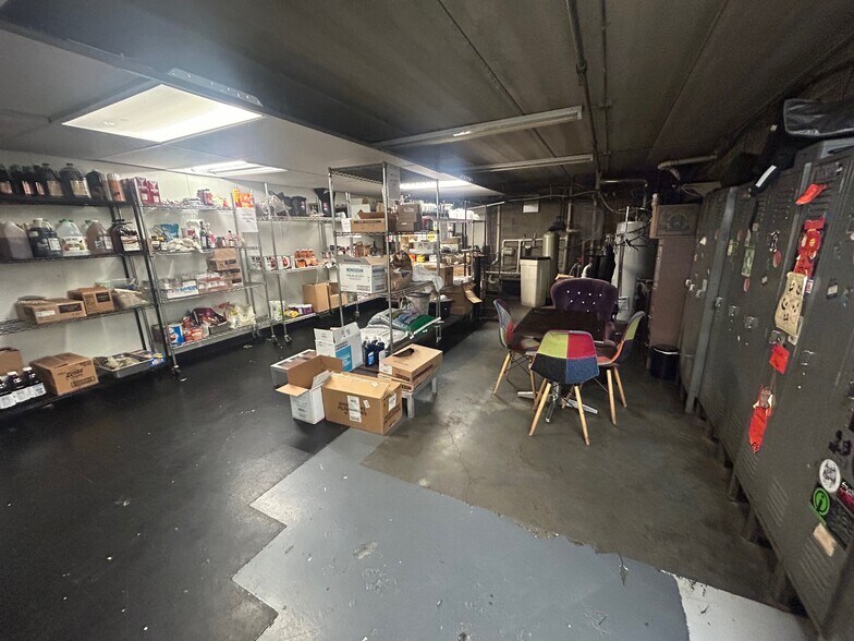 More Photos Of 4150-4154 W Broadway, Golden Valley Storefront For Sale