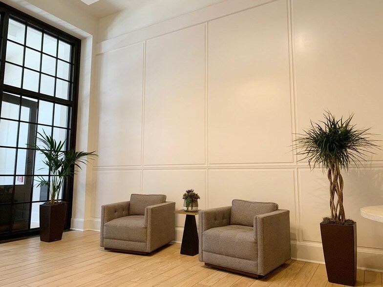 More Photos Of 36 S Pennsylvania St, Indianapolis Office For Lease