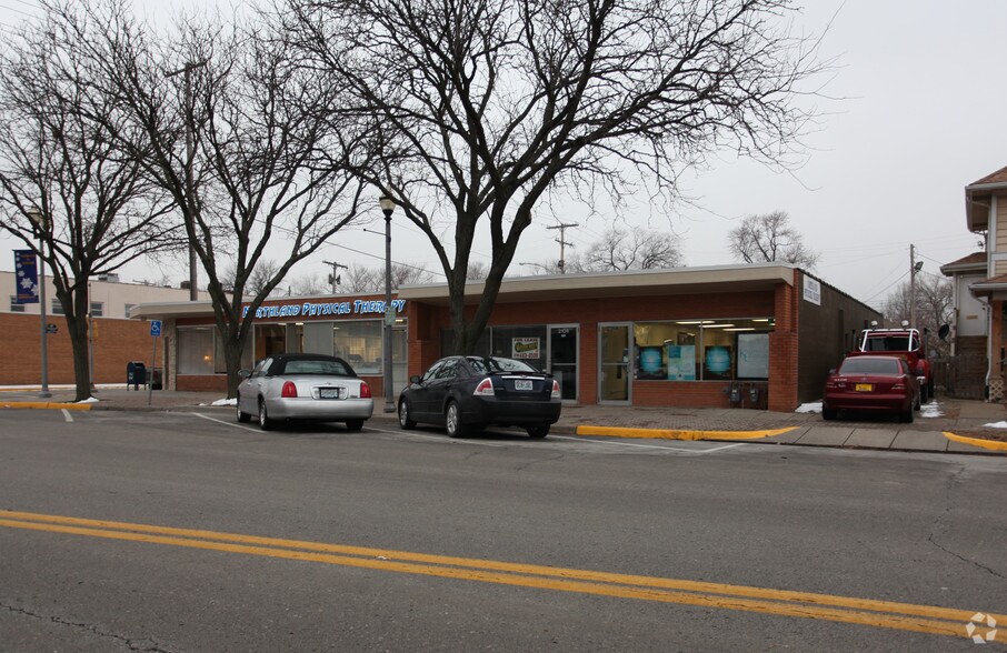 More Photos Of 2102-2106 Swift Ave, North Kansas City Office For Lease