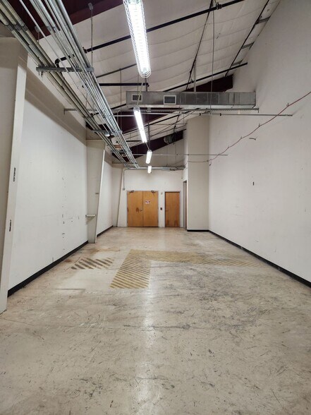 More Photos Of 1518 S Alamo St, San Antonio Loft Creative Space For Lease