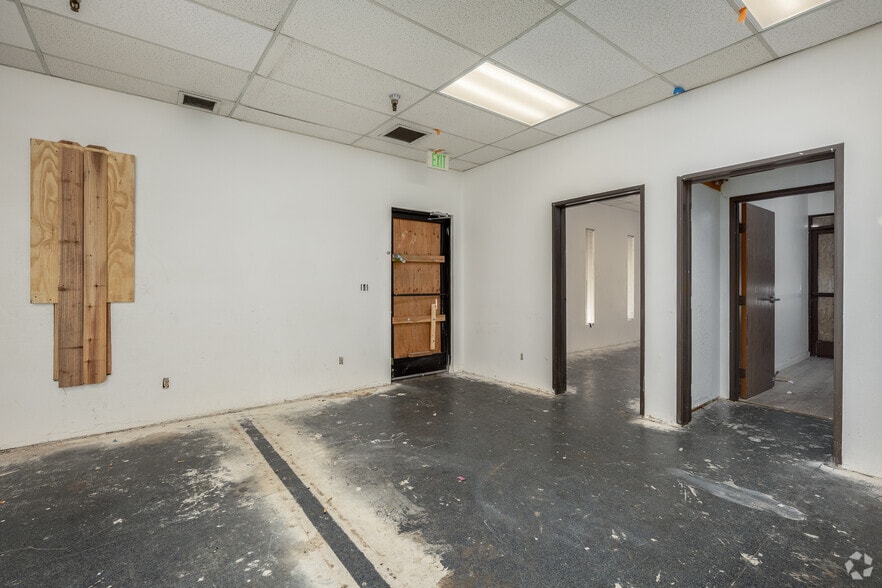 More Photos Of 3411-3419 Arden Way, Sacramento Office For Sale