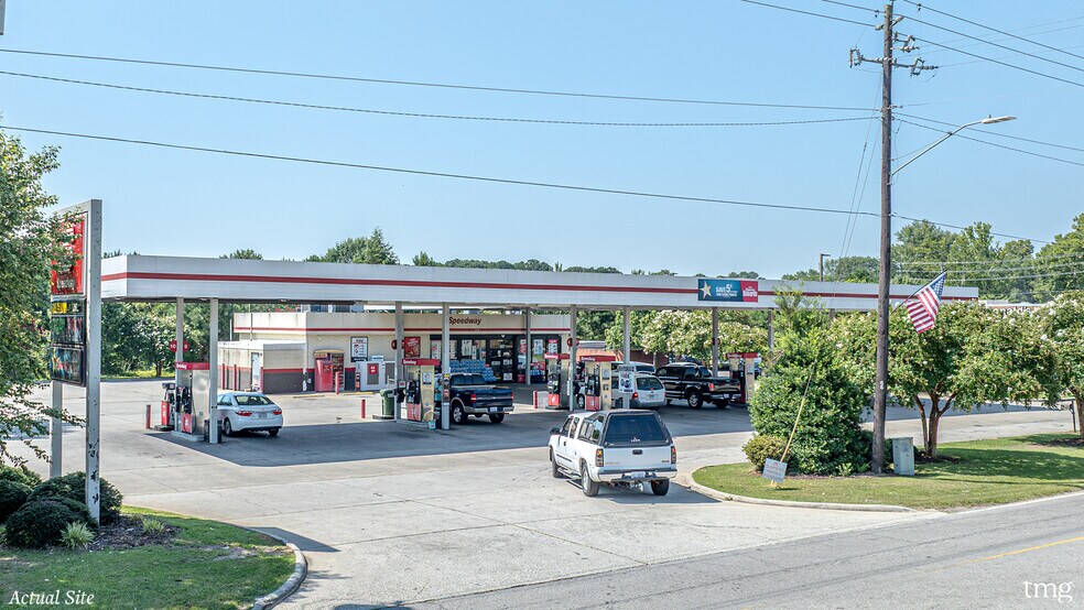 More Photos Of 6127 US Highway 301 S, Four Oaks Freestanding For Sale
