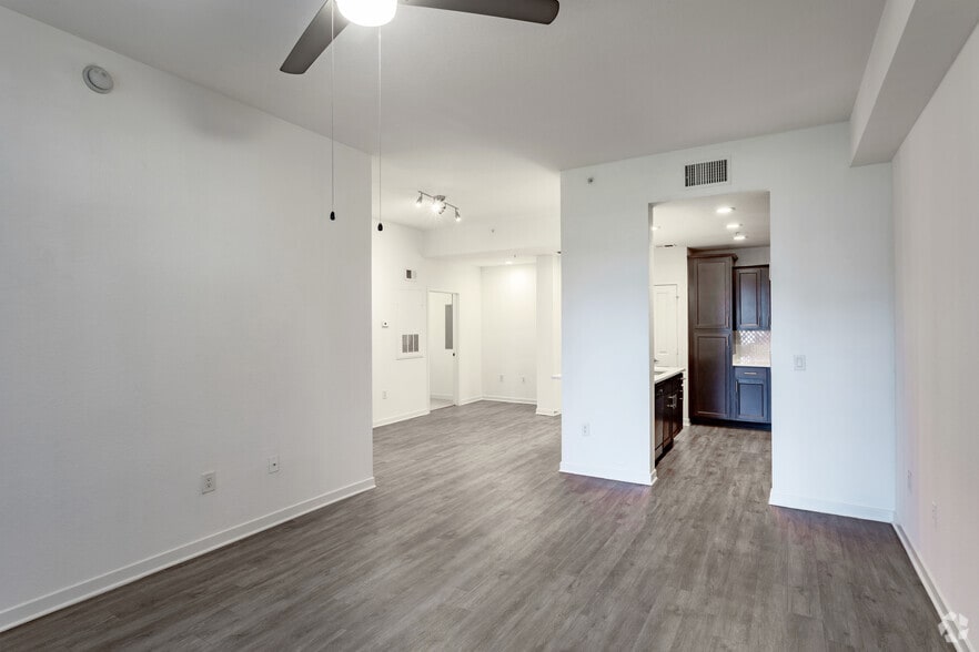 More Photos Of 1351 S Federal Hwy, Boynton Beach Apartments For Lease