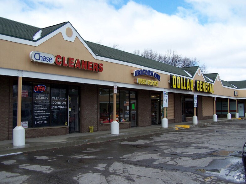 More Photos Of 8028 Grand River Ave, Brighton Storefront For Lease