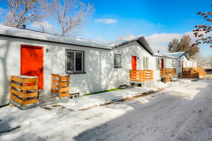 Primary Photo Of 982 S Sheridan Blvd, Denver Apartments For Sale