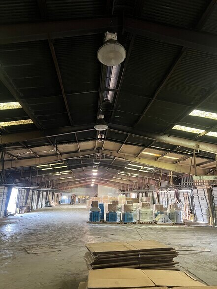 More Photos Of 3184 E 79th St, Cleveland Industrial For Lease