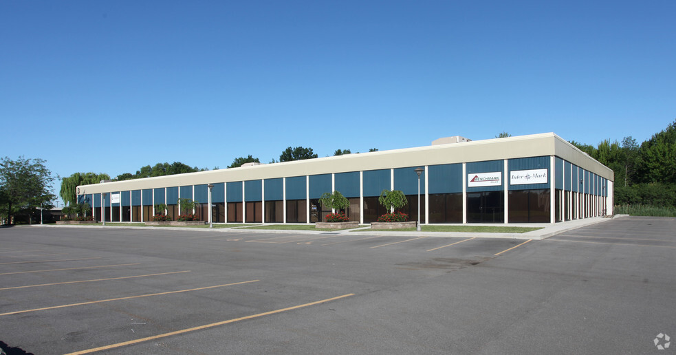 Primary Photo Of 3 Townline Cir, Rochester Showroom For Lease