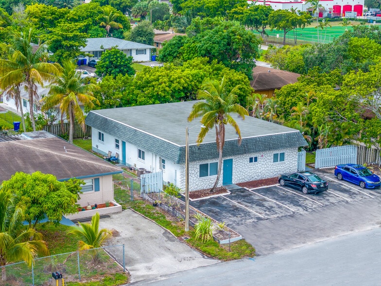 Primary Photo Of 1480 NW 20th Ct, Fort Lauderdale Apartments For Sale