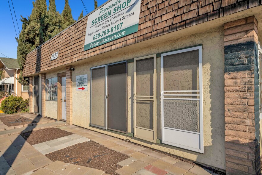 More Photos Of 2127 Middlefield Rd, Redwood City Industrial For Sale