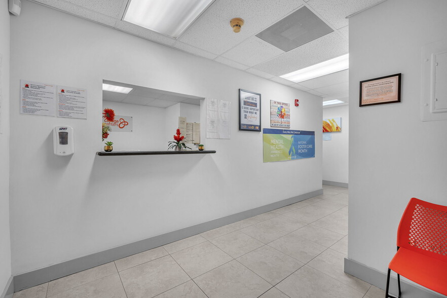 Primary Photo Of 8900 SW 107th Ave, Miami Medical For Lease