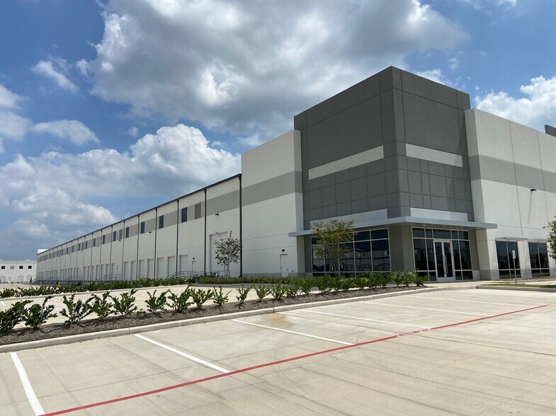 Primary Photo Of 10575 Red Bluff Rd, Pasadena Refrigeration Cold Storage For Lease