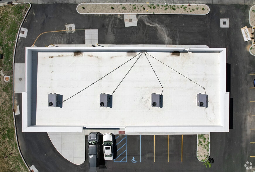 More Photos Of 4735 E 96th St, Indianapolis General Retail For Sale