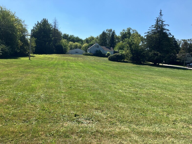 Primary Photo Of 24W459 Lawrence Ave, Roselle Land For Sale