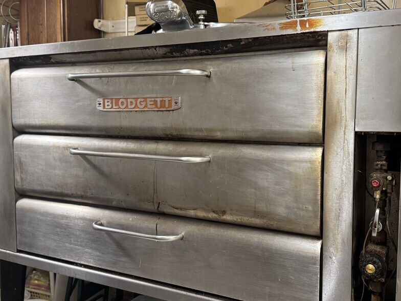 More Photos Of 125 Cypress Rd, Buchanan Restaurant For Sale