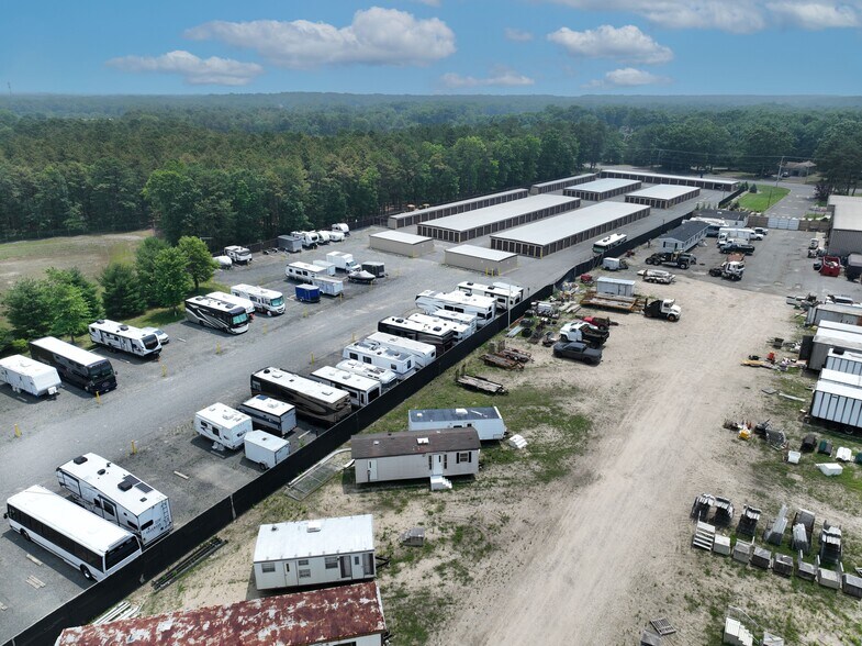 More Photos Of 640 W Commodore Blvd, Jackson Self Storage For Sale