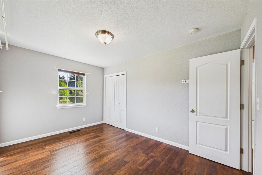 More Photos Of 255 Sorenson Rd, Redcrest Industrial For Sale