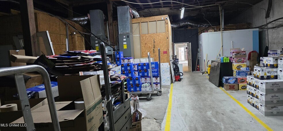 More Photos Of 601b S Railroad Blvd, Mccomb General Retail For Sale