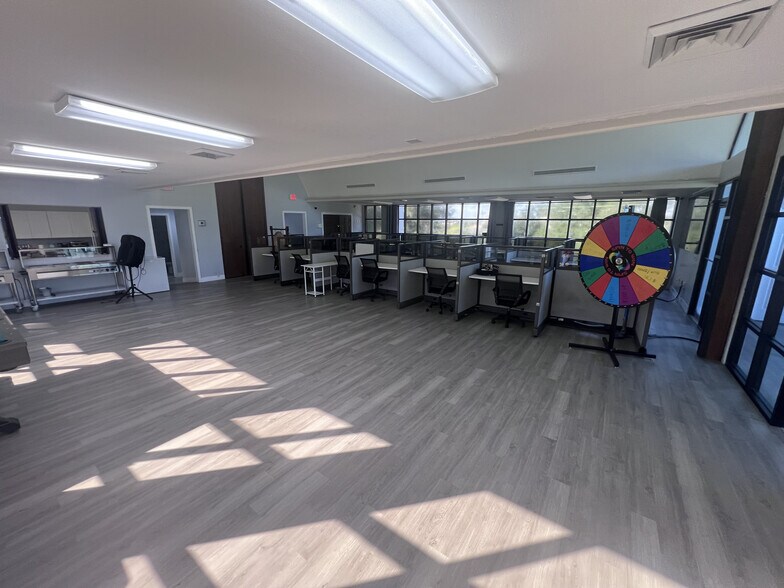 More Photos Of 31722 State Road 52, San Antonio Medical For Sale