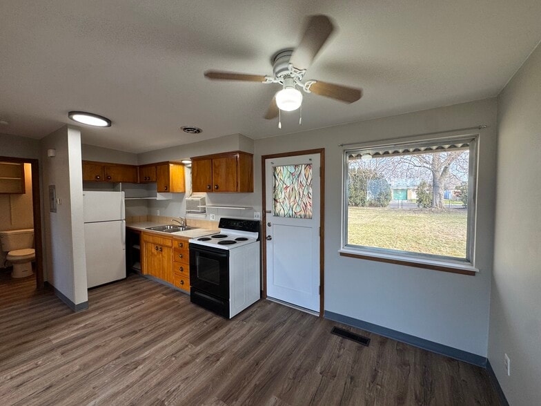 More Photos Of 2012 N Park Rd, Spokane Apartments For Sale