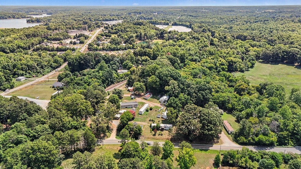 More Photos Of 1678 Stone Street Ext, Mebane Manufactured Housing Mobile Home Park For Sale