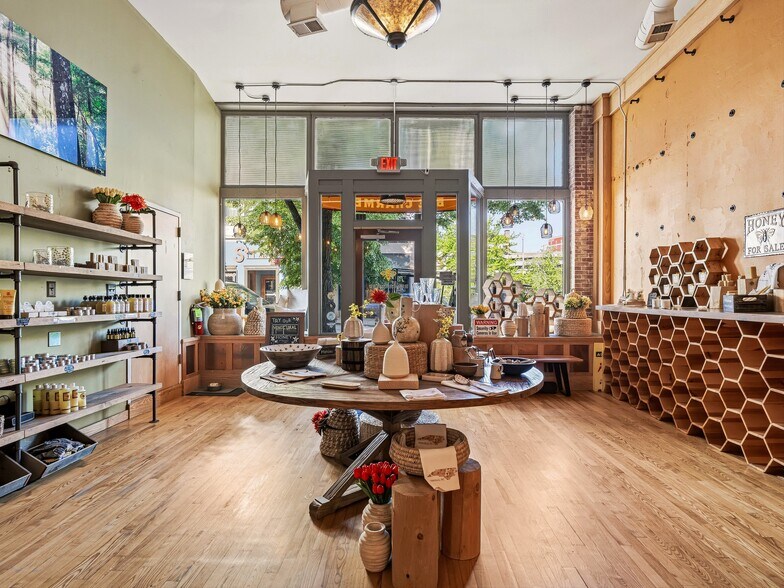 More Photos Of 32 Broadway St, Asheville Storefront Retail Residential For Sale