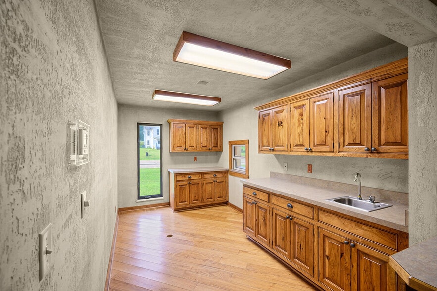 More Photos Of 10960 State Route 550, Vincent Healthcare For Sale
