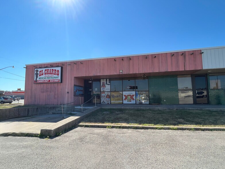 More Photos Of 689-699 S Monroe St, Lebanon General Retail For Sale