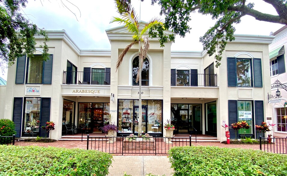 More Photos Of 350 5th Ave S, Naples Storefront Retail Office For Lease