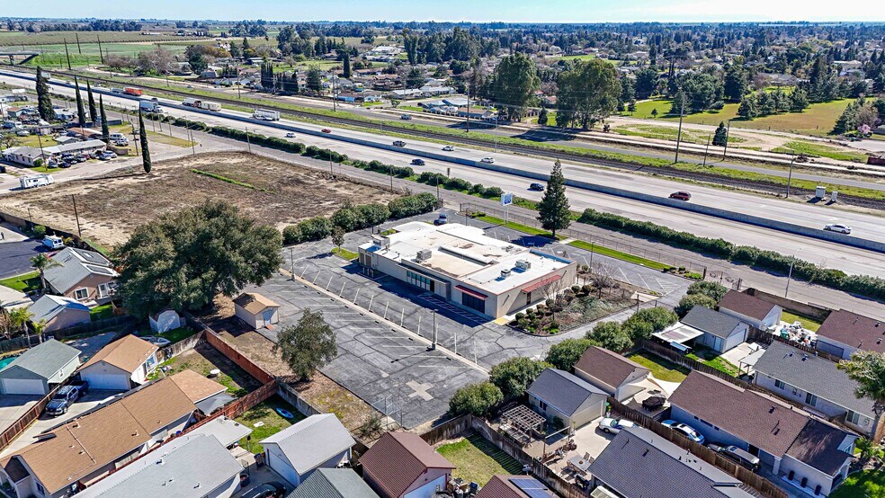 More Photos Of 971 E Broadway Ave, Atwater Office For Lease