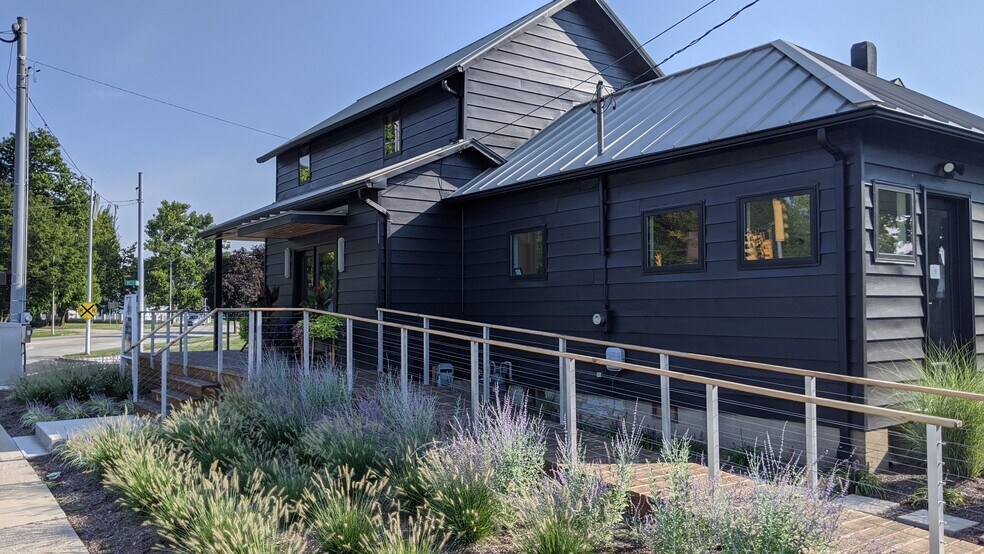 Primary Photo Of 2 E West St, Troy Loft Creative Space For Lease